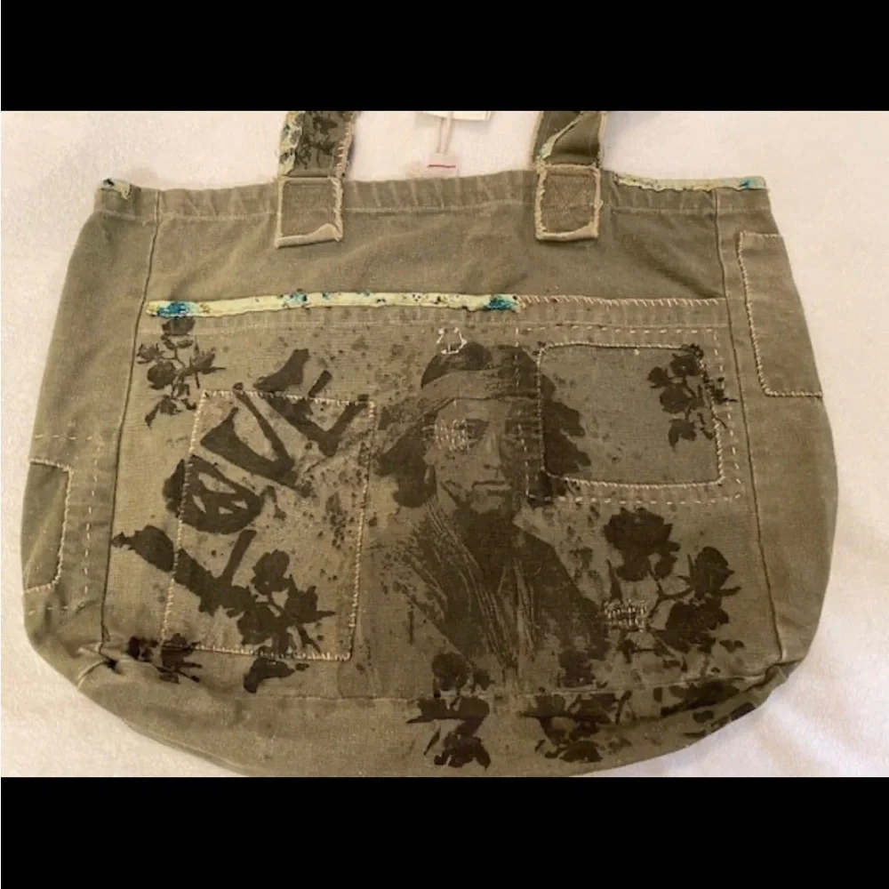 Magnolia Pearl.   OMG!!!  ❤️❤️❤️. The best bag ever!   New - Picture 13 of 13